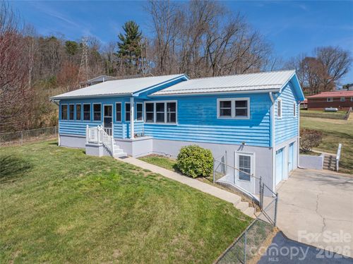 40 Warner Rd, Canton, NC, 28716-3340 | Card Image