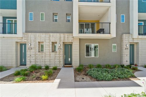 27461 Viero Pl, Valencia, CA, 91381-2130 | Card Image