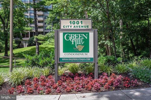 w-811-1001 City Ave, WYNNEWOOD, PA, 19096-3902 | Card Image