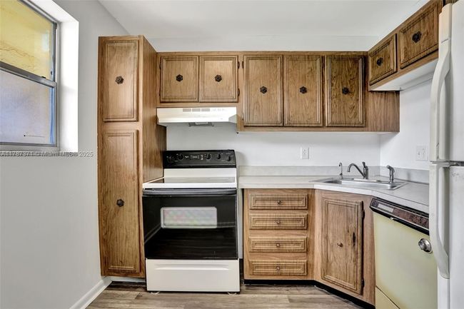 APT-212 - 8400 Lagos De Campo Blvd, Condo with 1 bedrooms, 1 bathrooms and null parking in Tamarac FL | Image 8