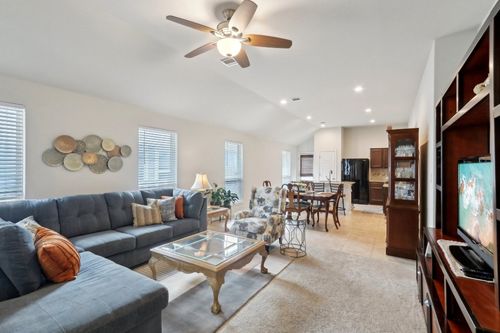 6032 Urbano Bnd, Round Rock, TX, 78665-2306 | Card Image