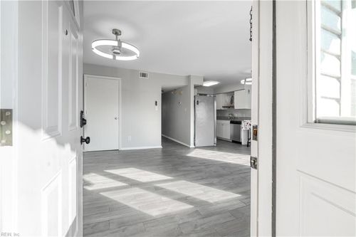 f-1326 W Ocean View Ave, Norfolk, VA, 23503-1146 | Card Image