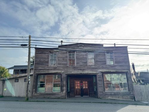 252 Loleta Dr, Loleta, CA, 95551 | Card Image