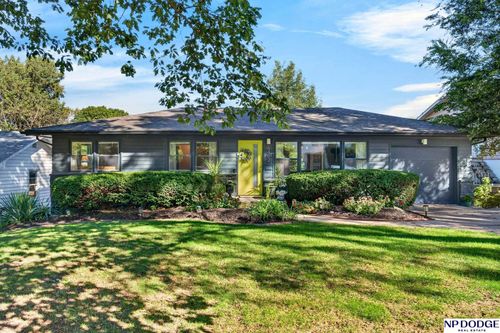 6402 Western Ave, Omaha, NE, 68132-1261 | Card Image