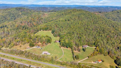 384 Sugar Pine Ln, Gate City, VA, 24251-4544 | Card Image