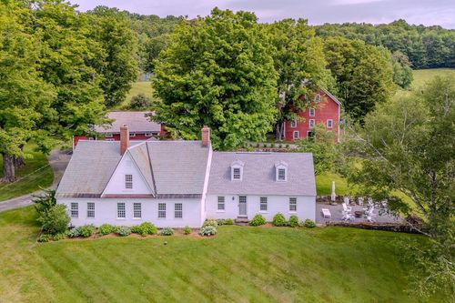 5798 South Rd, South Woodstock, VT, 05071-4712 | Card Image