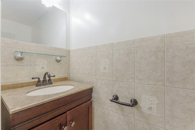 103 - 5310 W 26th Ave, Condo with 3 bedrooms, 2 bathrooms and null parking in Hialeah FL | Image 35