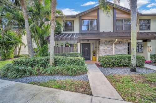 27247-4552 Carambola Cir S, Coconut Creek, FL, 33066-2913 | Card Image