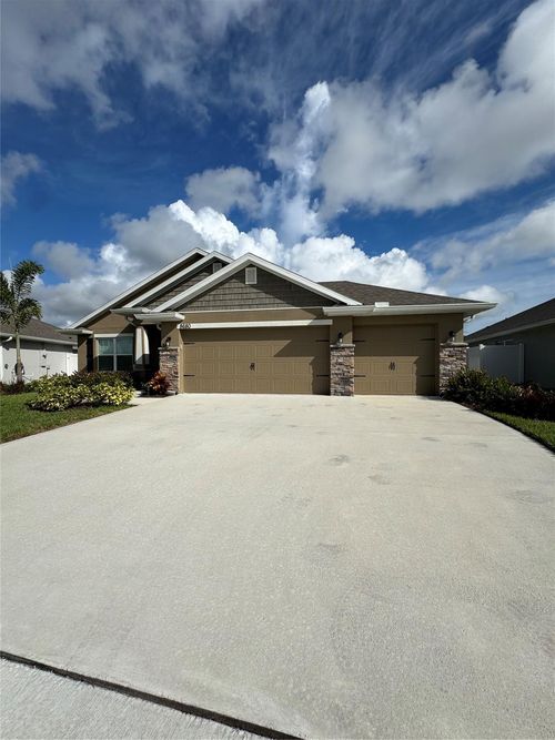 8680 Pavia St, Fort Pierce, FL, 34951-4466 | Card Image