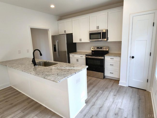 UNIT-410 - 3008 Hill St, Townhouse with 3 bedrooms, 4 bathrooms and null parking in Lynchburg VA | Image 9