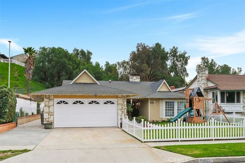 1492 Del Norte Dr, Corona, CA, 92879 | Card Image