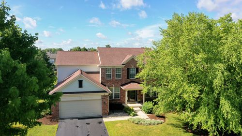 3 Camberwell Ct, Algonquin, IL, 60102-6735 | Card Image