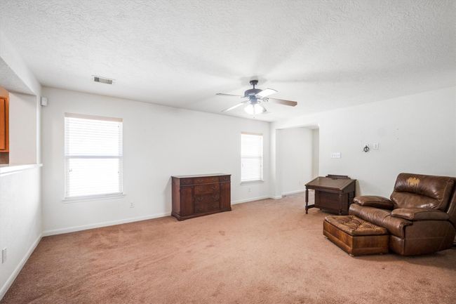2630 Skyview Crest Ct, House other with 3 bedrooms, 2 bathrooms and 2 parking in Houston TX | Image 5