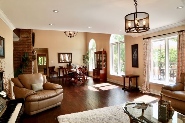 21 Southridge Trail, House other with 6 bedrooms, 4 bathrooms and 5 parking in Caledon Village ON | Image 5