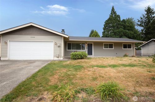 13108 107th Avenue Ct E, Puyallup, WA, 98374-3021 | Card Image