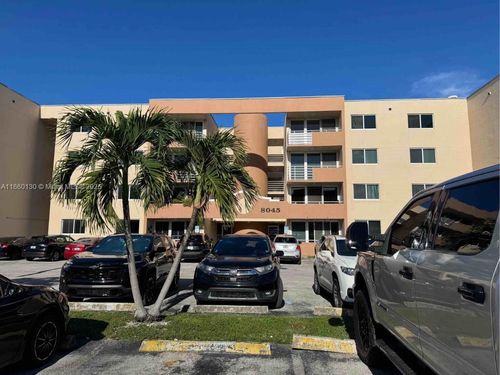 2109-8045 Nw 7th St, Miami, FL, 33126-4081 | Card Image