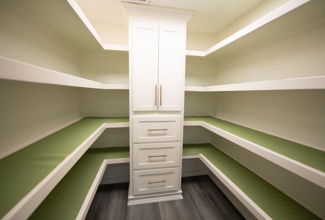 Pantry | Image 13