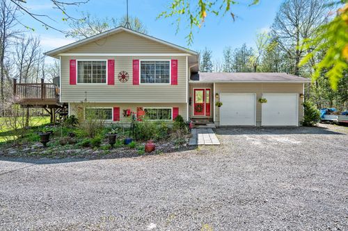 165 Cuckoos Nest Rd, Smiths Falls, ON, K7A4S7 | Card Image