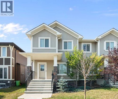 133 Heartland Blvd, Cochrane, AB, T4C2P9 | Card Image