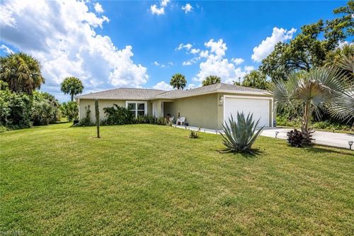 3061 Nw Beechwood Cir, Labelle, FL, 33935-5568 | Card Image