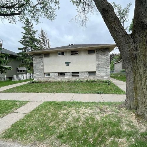 616 Ivy Ave E, Saint Paul, MN, 55130-3439 | Card Image