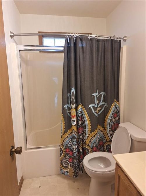 2 Red Bud Ln, Trimble, MO, 64492-7887 | Card Image