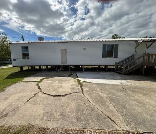 120 E Chedville Ln, Buras, LA, 70041-9199 | Card Image