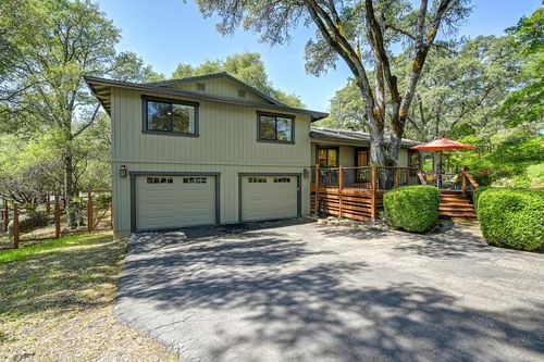 3565 Mary Ln, Auburn, CA, 95602-8820 | Card Image