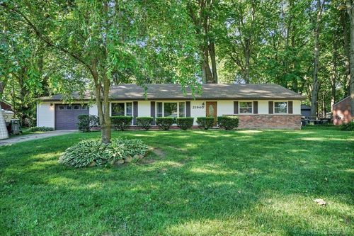 21940 Ulrich St, Clinton Township, MI, 48036-2644 | Card Image