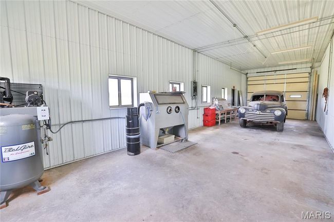 Paint Garage Bay | Image 25