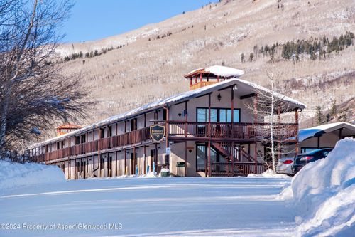 b4-11101 County Road 117, Glenwood Springs, CO, 81601-9534 | Card Image