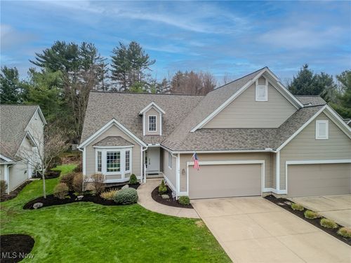 104 Wynewood Pl, Chardon, OH, 44024-1457 | Card Image