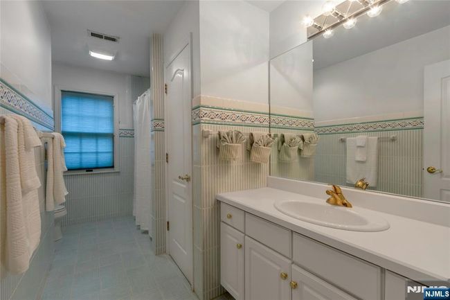 549 Alosio Dr, House other with 4 bedrooms, 4 bathrooms and null parking in River Vale NJ | Image 23