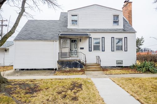 7333 W Foster Ave, Harwood Heights, IL, 60706-3636 | Card Image