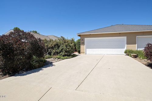 430 W Crystal Drive, Eagle Point, OR, 97524 | Card Image