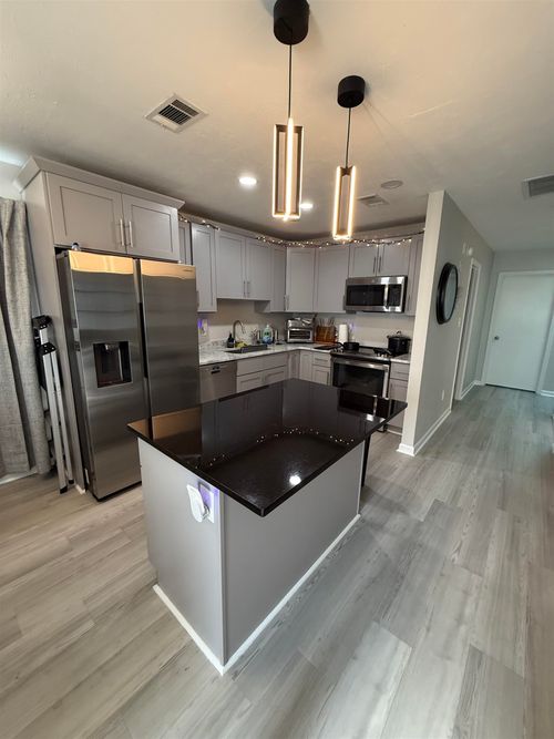 apt-a05-1305 Airport Dr, TALLAHASSEE, FL, 32304-4762 | Card Image