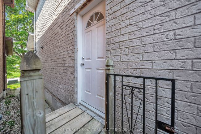 19 Palmer Dr, House other with 4 bedrooms, 3 bathrooms and 4 parking in Ajax ON | Image 33