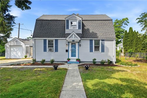 512 Woonasquatucket Ave, North Providence, RI, 02911-1657 | Card Image