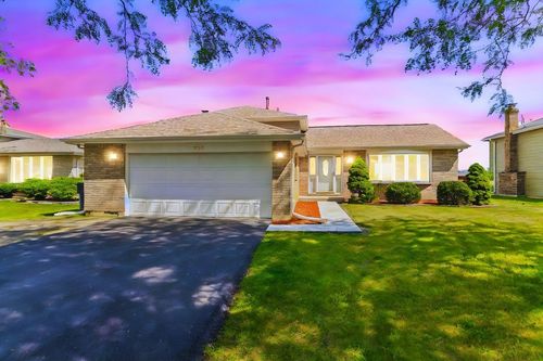 733 Old Meadow Rd, Matteson, IL, 60443-1422 | Card Image