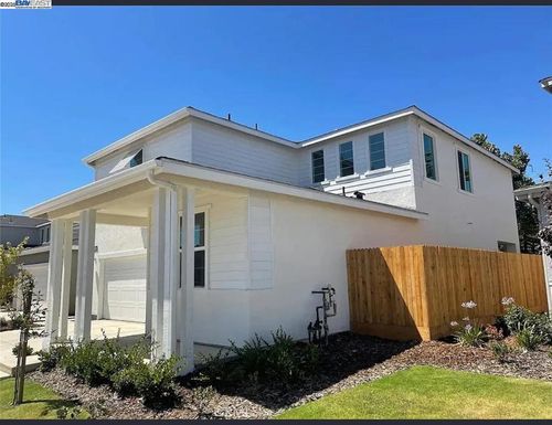 2409 Explorador Dr, Merced, CA, 95340-5303 | Card Image