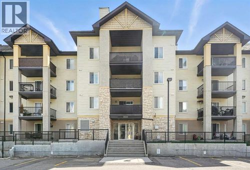6207-304 Mackenzie Way Sw, Airdrie, AB, T4B3H6 | Card Image