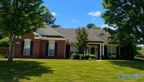 102 Windchase Ct, Huntsville, AL, 35811-8586 | Card Image