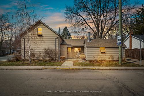 287 King St W, Dundas, ON, L9H1W3 | Card Image