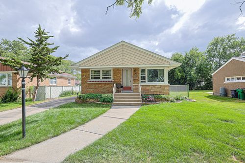 1413 Highridge Pkwy, Westchester, IL, 60154-3426 | Card Image