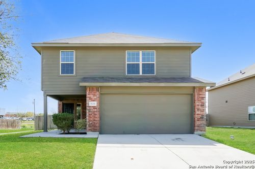 5010 War Horse Dr, San Antonio, TX, 78242-1712 | Card Image