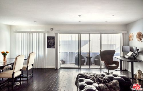 202-7259 Hillside Ave, Los Angeles, CA, 90046-2393 | Card Image