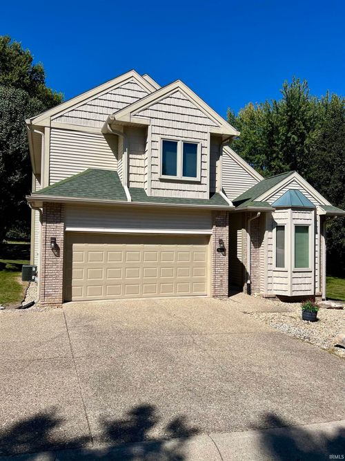 9103 S Front Nine Dr, Bloomington, IN, 47401-8147 | Card Image