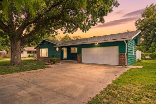 427 N Pamela Ave., Wichita, KS, 67212 | Card Image