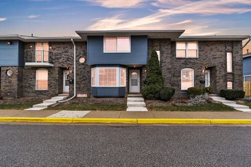 2784 Page Ave, Ann Arbor, MI, 48104-6914 | Card Image