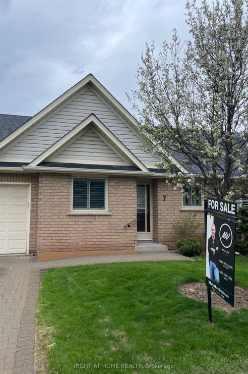 7-165 Main St E, Grimsby, ON, L3M1P2 | Card Image